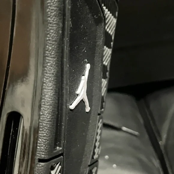 Air Jordan 4 Black Cat